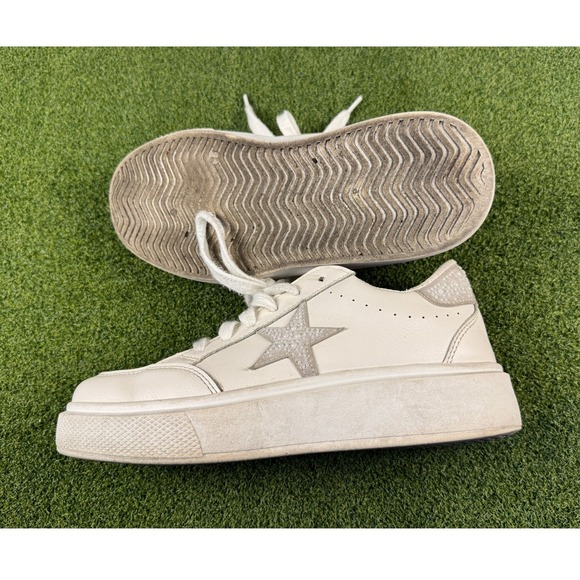 Vintage Havana White Sneakers with Silver Accents - Picture 9 of 10